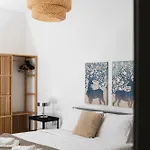 Apartamento Large With Private Garden