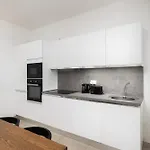 Apartamento Large With Private Garden