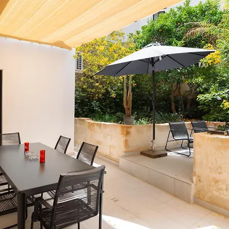 Large With Private Garden Marsaskala