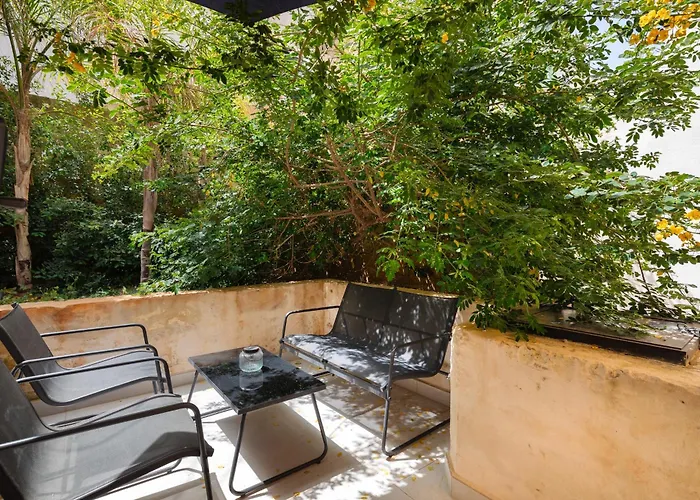 Appartement Large With Private Garden Marsaskala