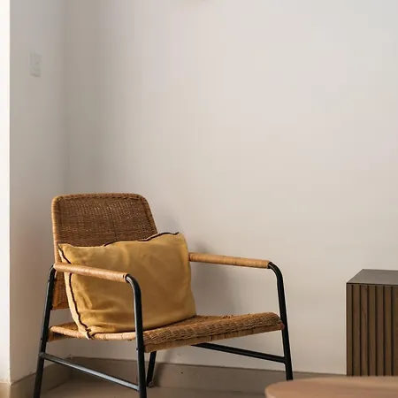 Large With Private Garden Apartment Marsaskala