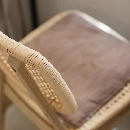 Large With Private Garden Daire *