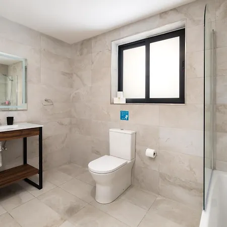 Daire Large With Private Garden *