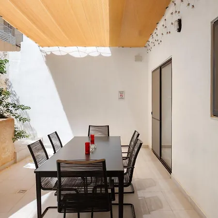 Large With Private Garden * Marsaskala