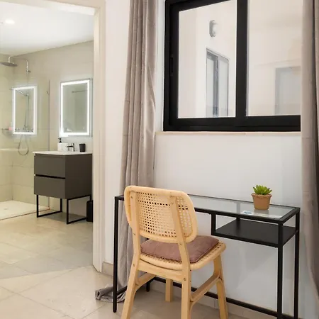 Apartamento Large With Private Garden Marsaskala