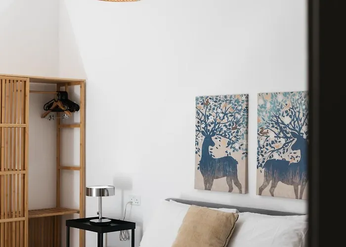 Apartment Large With Private Garden