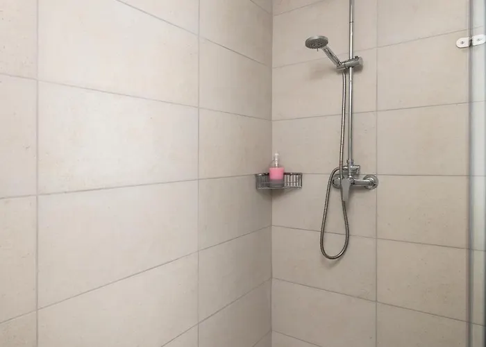 Large With Private Garden * Marsaskala